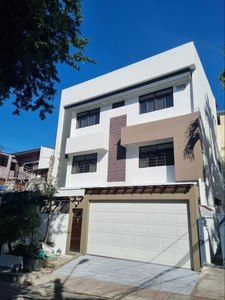 House and Lot FOR SALE in Kapitolyo Pasig on Carousell
