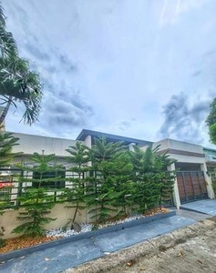 House and Lot FOR SALE in Pilar Village Las Piñas on Carousell