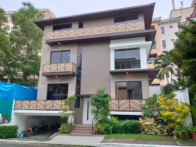 House And Lot For Sale In Taguig on Carousell
