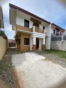 HOUSE AND LOT FOR SALE on Carousell