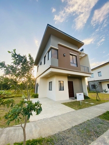 House and Lot For Sale Ready For Occupancy on Carousell