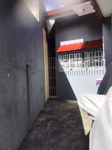 House and Lot for Sale With Attic on Carousell