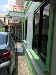 House and Lot with parking for rent on Carousell