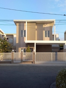 HOUSE FOR SALE IN BACOOR CAVITE - SOLUNA EXECUTIVE VILLAGE on Carousell