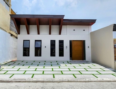 HOUSE FOR SALE IN BF HOMES on Carousell