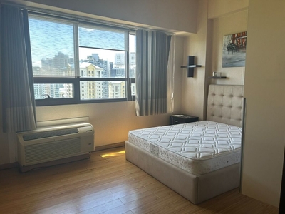 Icon Residences 1 Bedroom Furnished with Parking For RENT on Carousell