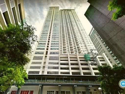 Kroma Tower Makati 1BR with parking Sale on Carousell