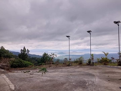 Lot with Overlooking and near Narra hill for sale on Carousell