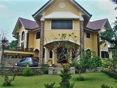 Luxury house for sale Tagaytay City! on Carousell