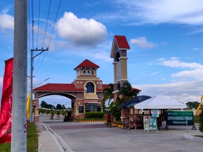 Luxury Lakefront Living: Catalina Lake Residences Lots for Sale in Scenic Bauan
