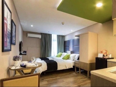Makati unit for sale on Carousell
