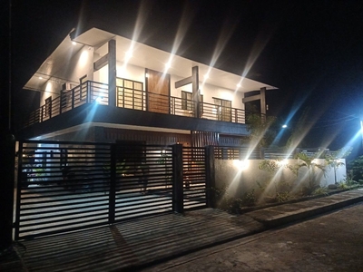 Modern House for Sale by the Owner on Carousell