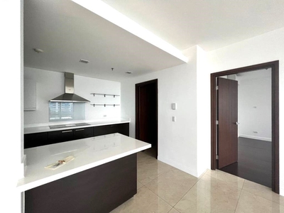 3 BR The Suites BGC Ayala Land 3 Bedroom For Sale! on Carousell