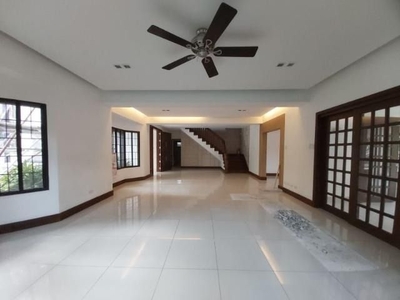 Nice House for Sale in Forbes Park Makati on Carousell