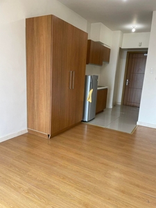 Penthouse Studio @ 8 Adriatico for Rent on Carousell