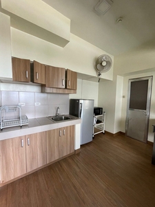Pines Peak 1 BR for rent on Carousell