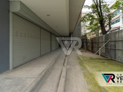 Prime Ground Floor Commercial Spaces for Rent in Manila on Carousell