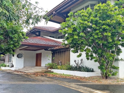 QUIET PRIME AREA HUGE House For Sale in Ayala Alabang Village