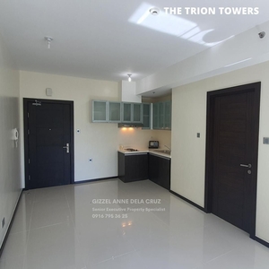 Ready for Occupancy 1 bedroom Condo Unit For Sale in BGC Taguig at Trion Towers 3 near Martket Market