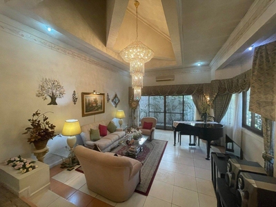 Reduced Price! White Plains Quezon City House and Lot for Sale on Carousell
