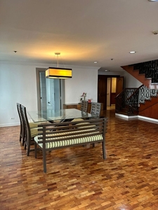 Renaissance 3 Bedroom Condominium w/ 2 Parking Inclusive For Sale on Carousell