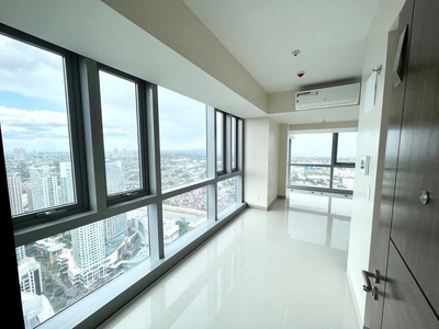 RENT TO OWN 1 BEDROOM UNIT IN EASTWOOD GLOBAL PLAZA 24K/mo on Carousell