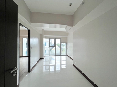Rent To Own Ready For Occupancy Unit 50sqm 1 Bedroom with Balcony Unit at Golfhill Gardens