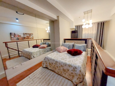**RUSH** For Sale: Eton Residences Greenbelt 1-BEDROOM Loft Condo in Legazpi st. Makati on Carousell