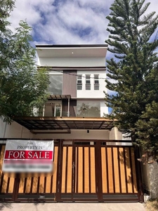 Rush Sale 3 Storey House and Lot in BF Resort Las Piñas City on Carousell
