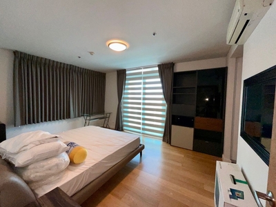 FOR SALE PARK TERRACES For Sale 2 Bedroom Corner unit with parking! Good Deal! on Carousell