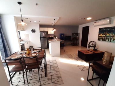 RUSH SALE - PENTHOUSE Condo in the Heart of Makati Central Business District on Carousell