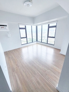 Solstice Tower Makati| 2BR Unit for Sale on Carousell