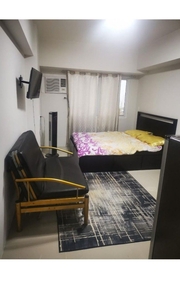 studio condo for rent at silk residence on Carousell