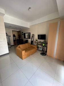 STUDIO UNIT FOR SALE IN MCKINLEY HILL - VICEROY TOWER 4 on Carousell