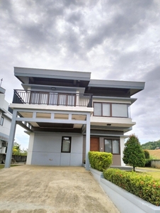 Sunvalley Single detached house and lot for sale Cambridge 4 bedrooms on Carousell