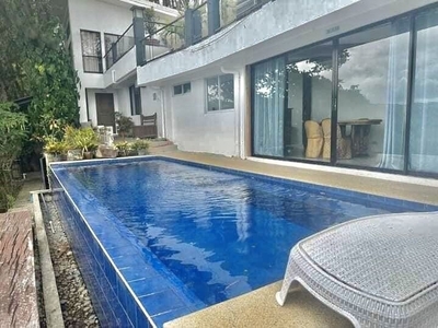 TAGAYTAY RESTHOUSE FOR SALE OVERLOOKING TAAL on Carousell