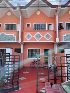 Townhouse for rent in pilar village las pinas on Carousell