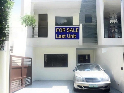 Townhouse For Sale in Paranaque on Carousell