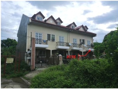 Townhouse Foreclosed Property For Sale in BF Resort Las Pinas City on Carousell