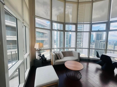 Twin Oaks Place 2BR For Sale on Carousell