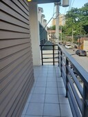 New 3 bedroom 3 baths 3 car parking San Antonio Makati