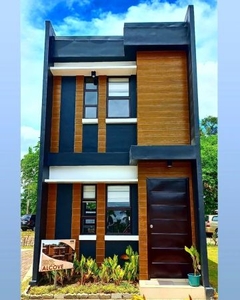 Dover Hill Townhouse with 3 Bedrooms for Sale in Addition Hills, San Juan City