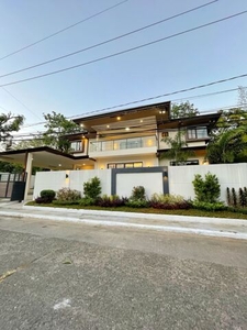 Villa For Sale In Quezon City, Metro Manila