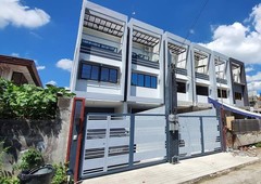 Affordable Townhouse in Tandang Sora//Inside Subdivision