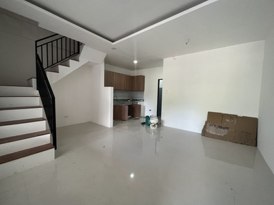 Townhouse For Sale In Bagbag, Quezon City