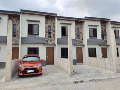 Townhouse For Sale In Lias, Marilao