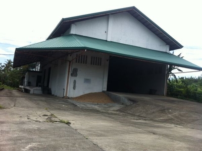 Warehouse with Feed mills equipment in alaminos