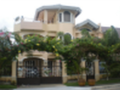 4-bdrm house and lot in Talisay For Sale Philippines