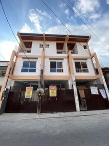 Townhouse For Sale In Damayan, Quezon City