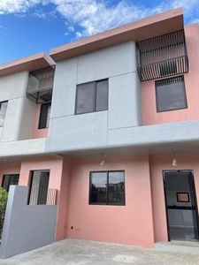 Townhouse For Sale In San Jose, Rodriguez